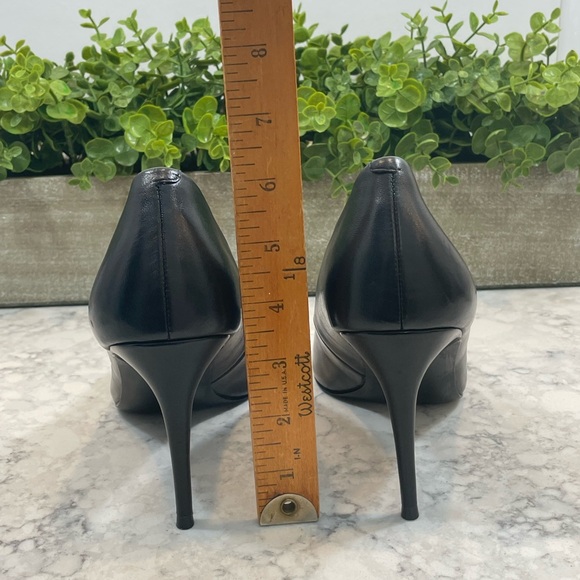 NWOT Steve Madden Black Leather Pointed Tie Stiletto Pumps, Size 9.5 - Picture 3 of 7